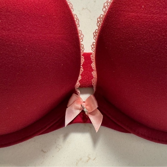 Victoria Secret Body by Victoria Underwire Bra in Deep Red with Molded Cups - Picture 4 of 12